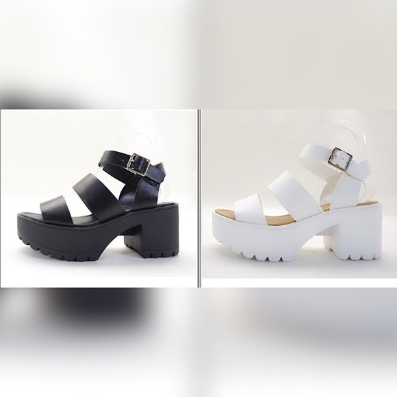 One Left! Soda Account White Chunk Lug Sole Platform Sandal - Picture 4 of 4
